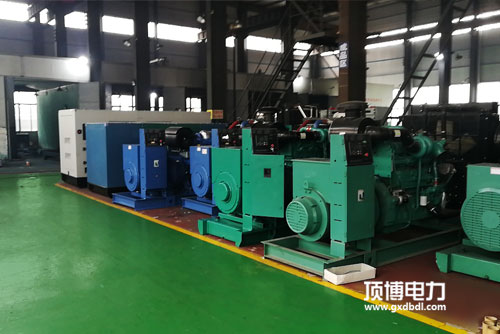 數(shù)據(jù)中心全自動柴油發(fā)電機組用哪個品牌好？推薦康明斯或玉柴