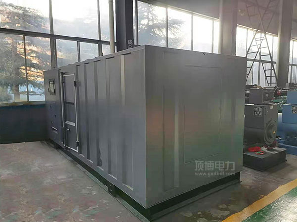 防止噪音的傳播，柴油發(fā)電機(jī)組要做靜音箱降噪工程