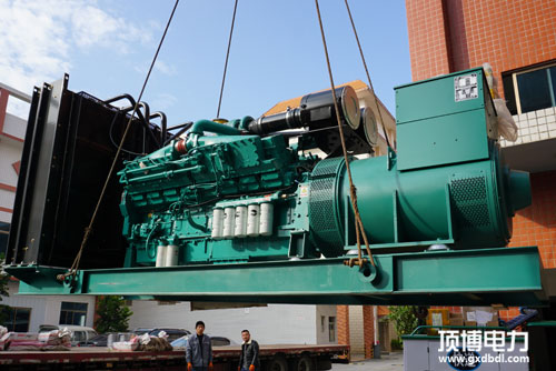 柴油發(fā)電機(jī)汽缸蓋為什么容易爆缸，大概有4個(gè)原因